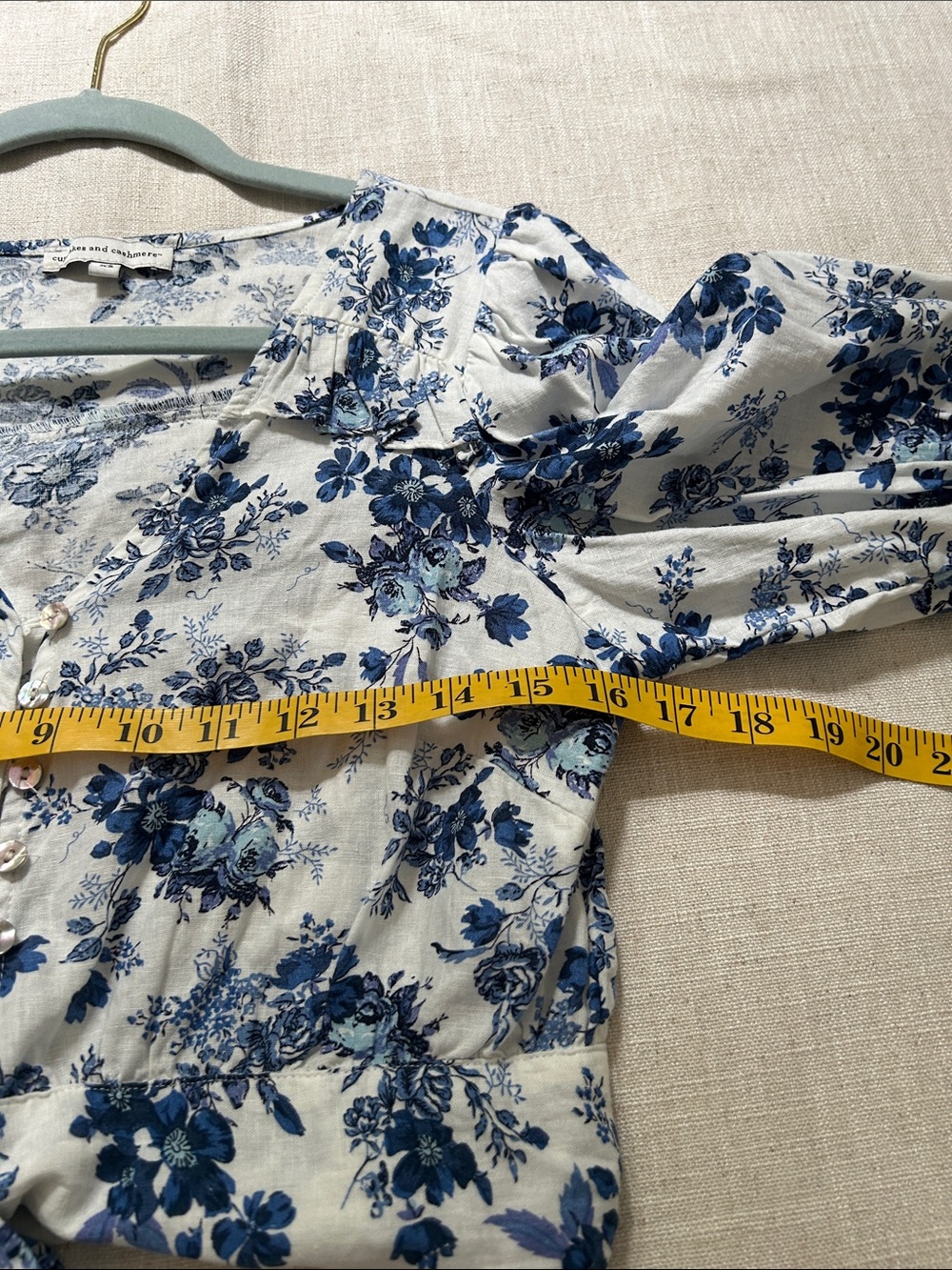 Cupcakes & Cashmere Tie-Front Crop Top Blue/White Floral Ruffle Peasant Milkmaid - Picture 11 of 16